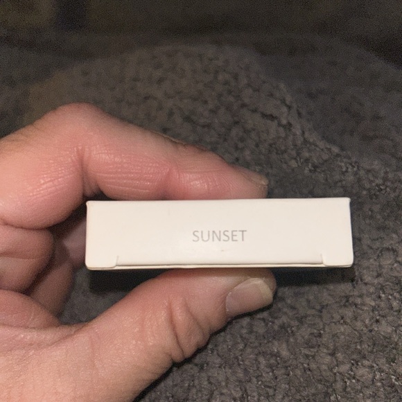 Floss. New in box. Brighten up highlighter/illuminator. Color is sunset. - Picture 2 of 2